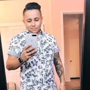 Meet your Posher, Marcela